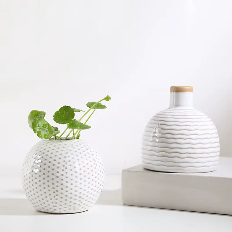 Ceramic Vase Creative Mini Flower Device Aromatherapy Bottle Arts and Crafts Display TV Cabinet Wine Cabinet Decoration