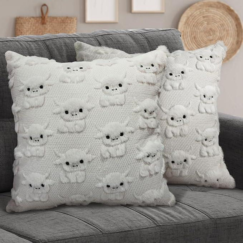 Highland Cow Pillow Farmhouse Pillow Covers 18X18 Cow Faux Fur Couch Pillows for Living Room Home Decor Farmhouse Decor Gifts Cow