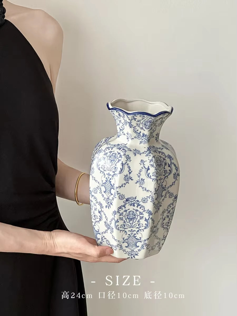 Vintage Ceramic Vase Blue and White Procelain Flower Pot Hand-Painted Vase for Flowers Home Decor Balcony Living Room Decoration