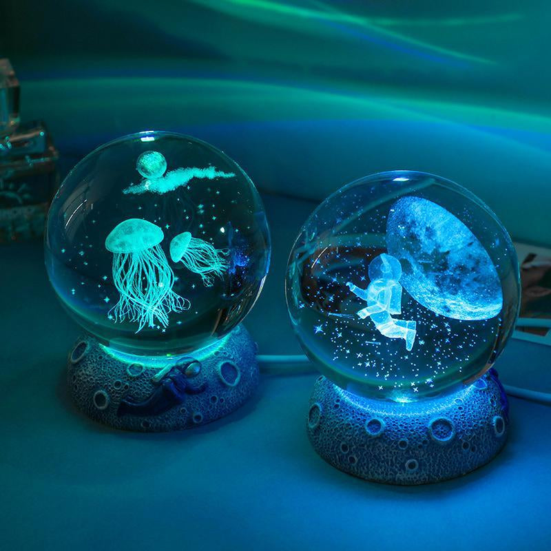 3D Crystal Ball Night Light for Home Decor, 1 Count Jellyfish Ball Lamp with LED Stand Base, Decorative Atmosphere Room Lights, Creative Internal Carving Clear Marine Style Decor Ambient LED Light for Bedroom Decor, Best Desktop Gift, Valentine'S Day Gift